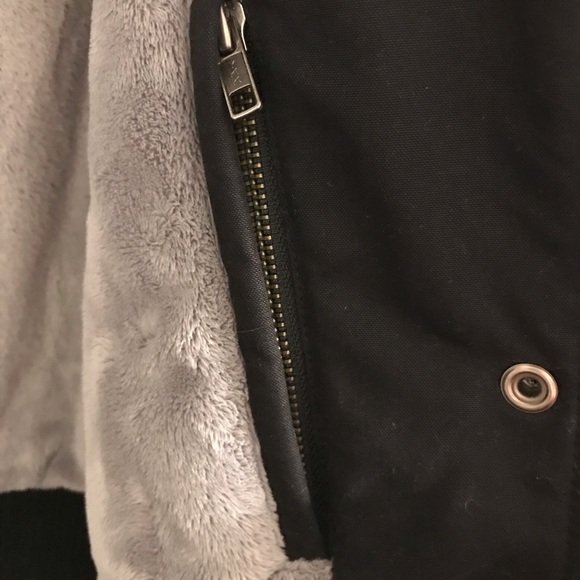 Talula Babaton (Aritzia) Jacket with faux fur - Picture 6 of 9